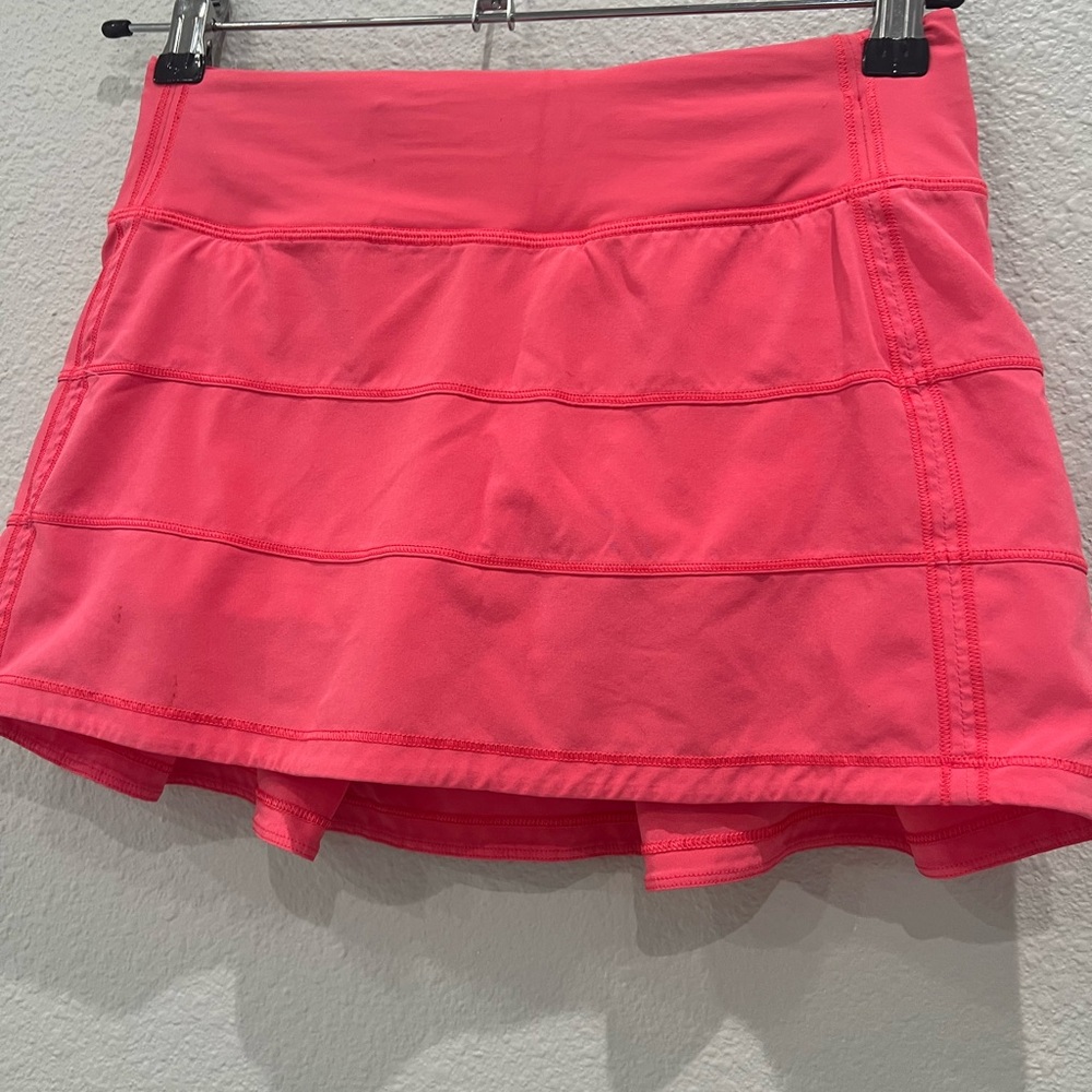 Lululemon pace rival skirt CORAL